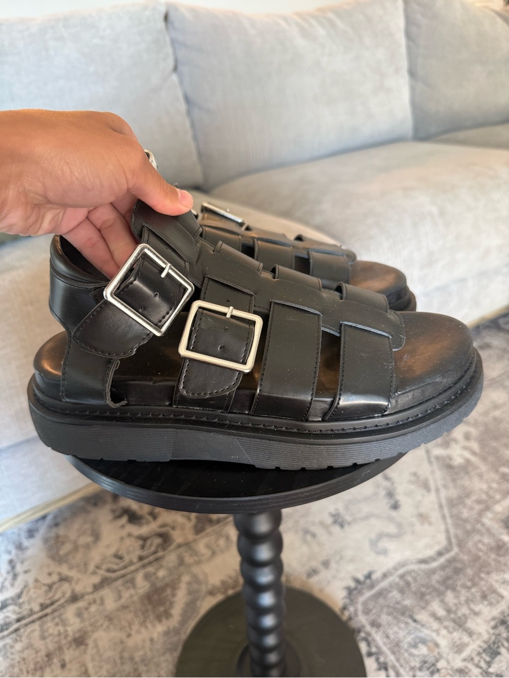 No Boundaries womens Fisherman black sandals SZ 9